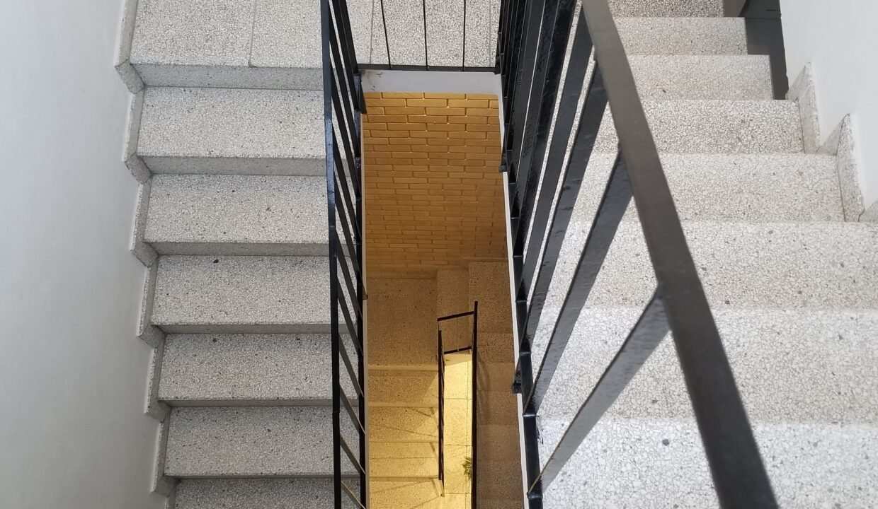 26-Area-de-escaleras-de-acceso-scaled