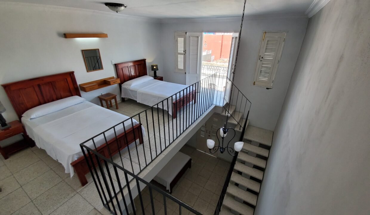 Habitacion-1111-Suite-scaled